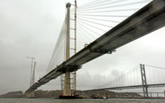 View of the center of the bridge